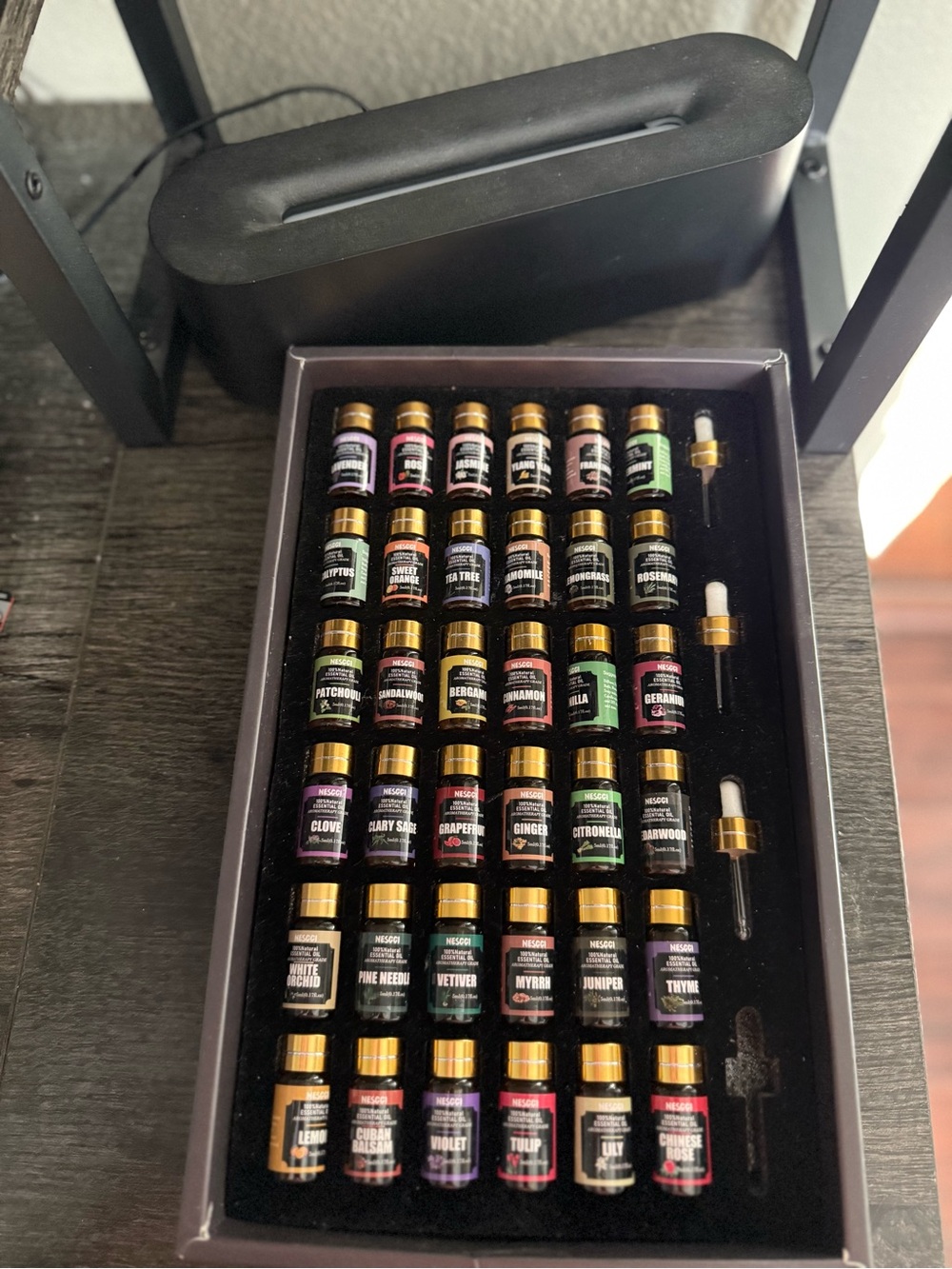 Color Changing Diffuser Set with Essential Oils - Aromatherapy Collection - Picture 4 of 5